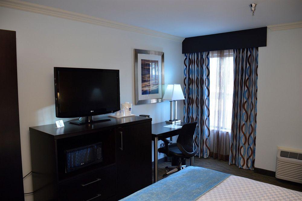 Best Western Webster/Nasa Екстериор снимка
